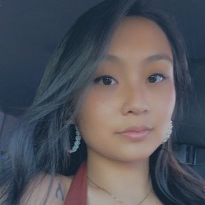 Meet your Posher, Lia